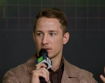 "Зате табличка на місці": Олександр Терен показав, як турбуються про людей з інвалідністю у Ворохті