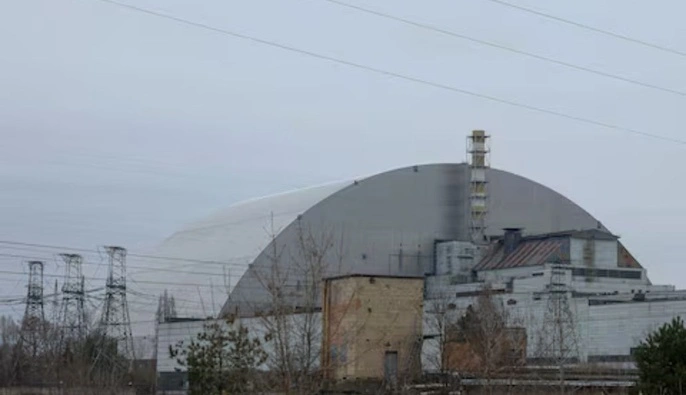 Reuters: Росіяни запускають ракети й дрони повз Чорнобильську АЕС, створюючи ризик аварії