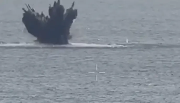 ВМС уничтожили морской катер-дрон РФ, который пытался приблизиться к порту Одесщины