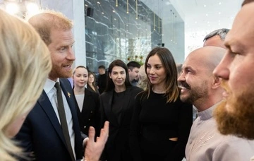 Зірка "МастерШеф" Ярославський готував вечерю для принца Гаррі в Києві: що було в меню 