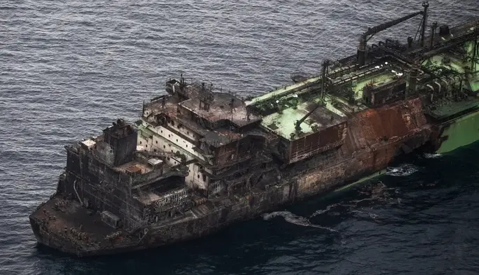 Атака дрону призвела до втрати контролю над танкером РФ — The New York Times