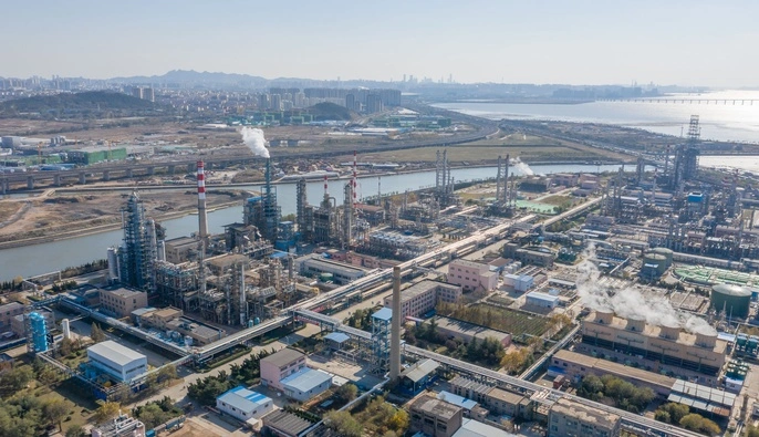 США ввели санкции против китайского НПЗ за переработку иранской нефти