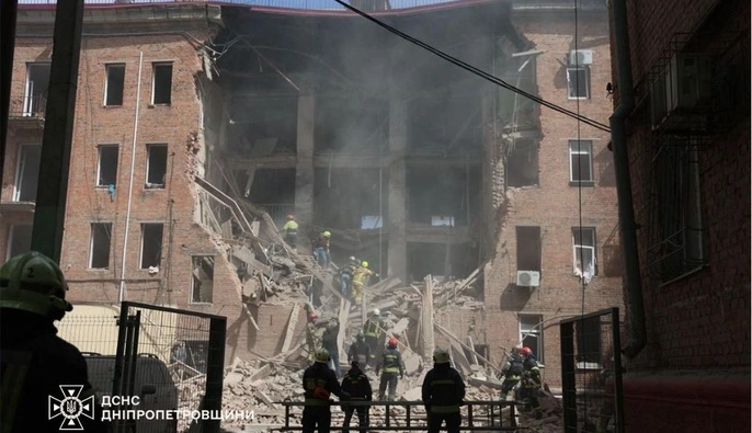 В Днепре уже 46 раненых из-за российской атаки, среди них — пятеро детей