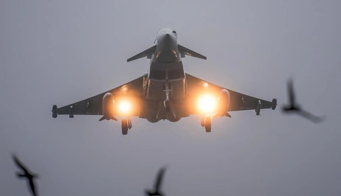 Из-за атаки РФ по Украине Британия подняла боевую авиацию — Politico