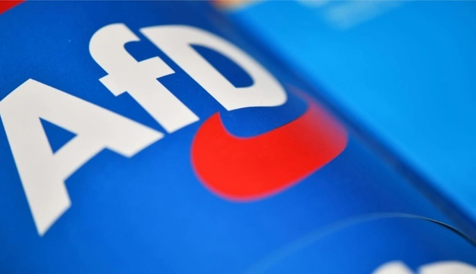 Рейтинг ультраправой партии 