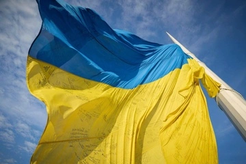 У Латвії правоохоронці затримали чоловіка за зрив прапора України