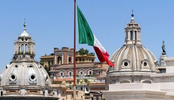 Из-за участия России министр культуры Италии не посетит открытие Венецианской биеннале.