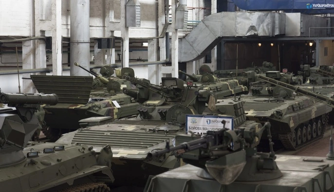 Розтрата держкоштів: ексдиректор Житомирського бронетанкового заводу визнав провину