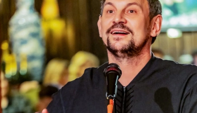 Поїздка на море: Харчишин заінтригував появою з новою коханою