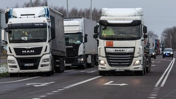 Кабмин упростил технический контроль для международных перевозчиков — Кулеба