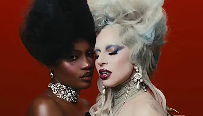 Леді Гага та Doechii опублікували кліп до саундреку для "Диявол носить  Prada 2"