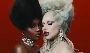 Леди Гага и Doechii опубликовали клип в саундрек для "Дьявол носит Prada 2"