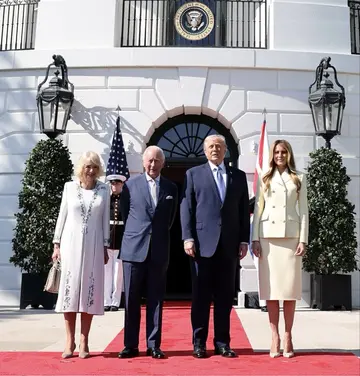 Чарльз ІІІ встретился с Трампом без камер из-за опасений повтора "сцены с Зеленским" - The Guardian