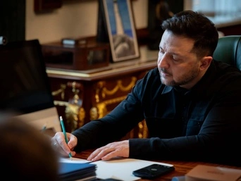 Зеленський анонсував санкції через перевезення викраденого Росією українського зерна