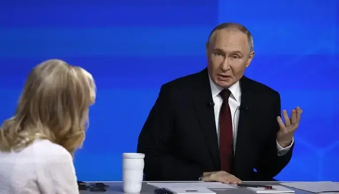 Российские власти вводят советские нарративы об экономике, чтобы скрыть кризис — эксперт