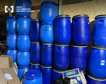 Детективы БЭБ разоблачили цех по изготовлению табака для кальяна на Волыни