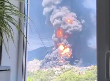 Супутник зафіксував нову пожежу в районі порту та НПЗ у Туапсе після атаки дронів