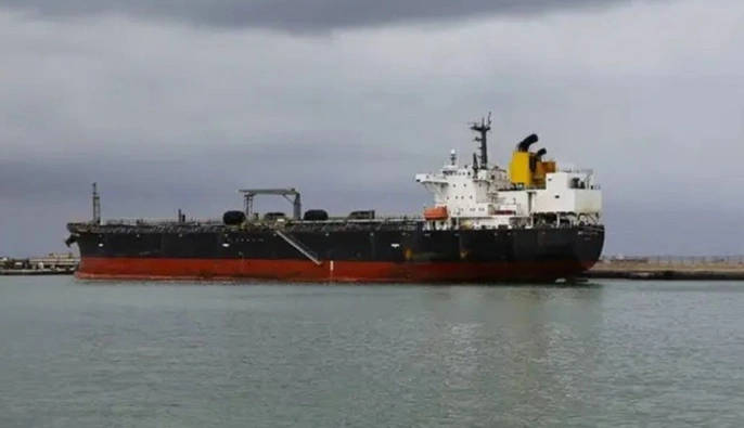 Британия не останавливает суда 