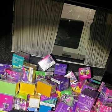 Митники виявили спробу незаконного ввезення в Україну 268 упаковок електронних сигарет