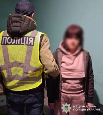 В Киеве мошенница по схеме "ваш родственник попал в ДТП" выманила у пенсионерки около 330 тысяч гривен