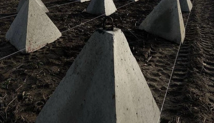 Україна розбудовує підземні тунелі та антидронові укриття для захисту фронту — експерт