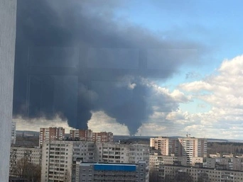 Дрони СБУ атакували один із найбільших НПЗ Росії у Пермі за 1 500 км від кордону