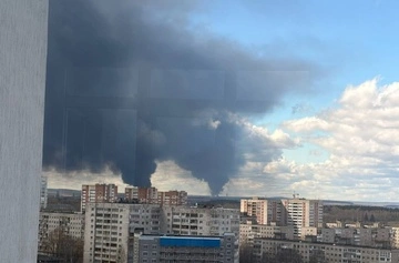 Дрони СБУ атакували один із найбільших НПЗ Росії у Пермі за 1 500 км від кордону