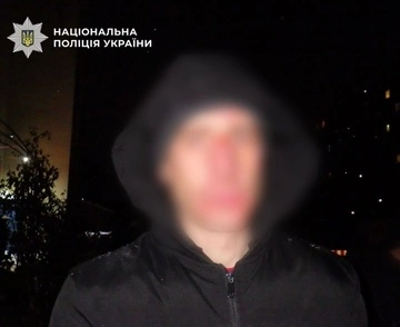 У Києві суд виніс вирок рецидивісту, який пограбував військового