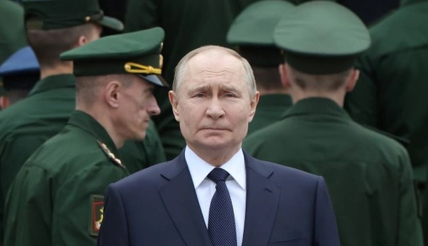 Сокращенный парад в Москве свидетельствует о страхе Путина - The Telegraph