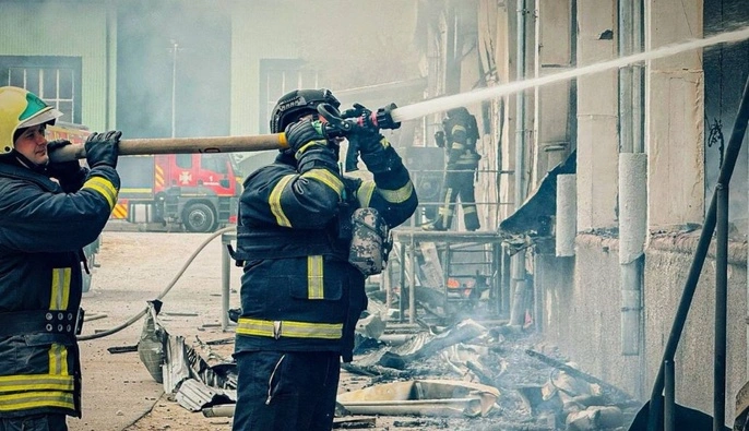 Через російську атаку на Тернопіль постраждали 10 людей