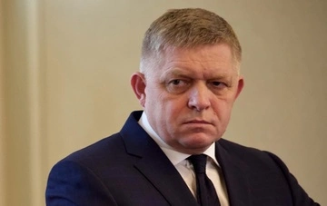 Літак Фіцо отримав дозвіл на проліт через Чехію до РФ