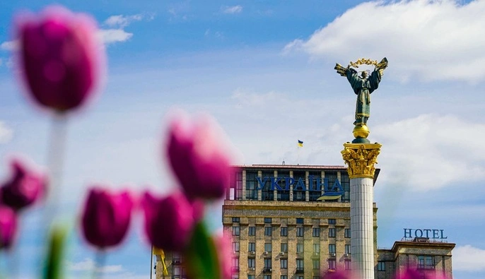 Весенний Киев в лучах солнца: как выглядит столица в начале мая — фоторепортаж