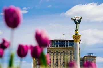 Весенний Киев в лучах солнца: как выглядит столица в начале мая — фоторепортаж