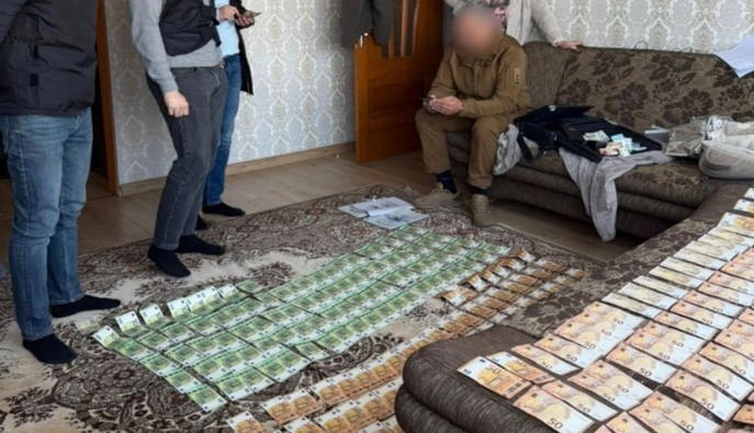 Правоохоронці провели понад 40 обшуків у чинних та колишніх посадовців ТЦК — що відомо