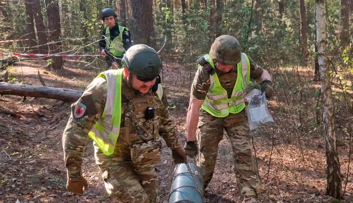 На території Деснянського району Києва вилучили бойову частину російського безпілотника