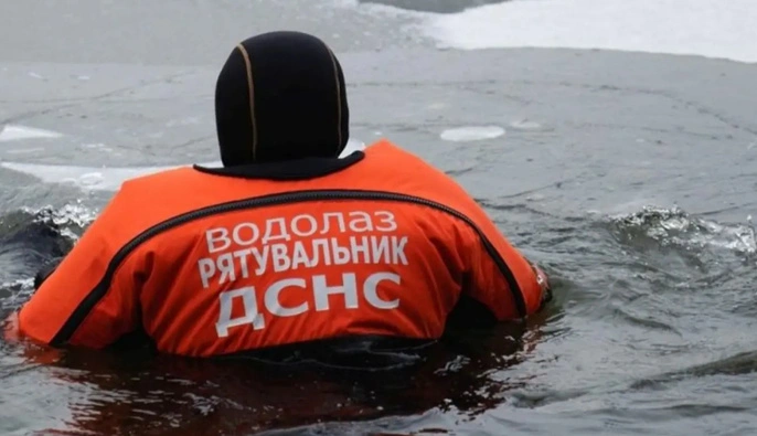 У Києві поблизу Дніпровської набережної виявили тіло чоловіка