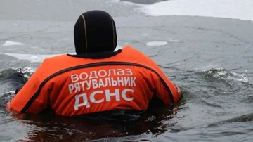 В Киеве вблизи Днепровской набережной обнаружили тело мужчины