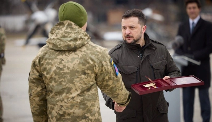 Зеленский присвоил звание Героя Украины семь военных, трое — посмертно
