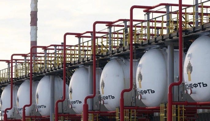 Доходы РФ от нефти резко выросли на фоне конфликта на Ближнем Востоке — +40% за месяц