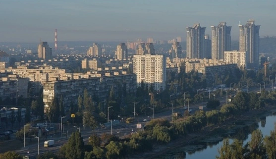 Київ ризикує увійти в зиму з проблемами теплопостачання на Лівому березі: експерт розповів деталі