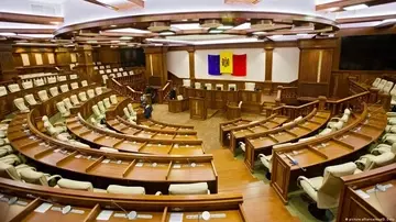 В парламенте Молдовы отказались от использования русского языка в работе