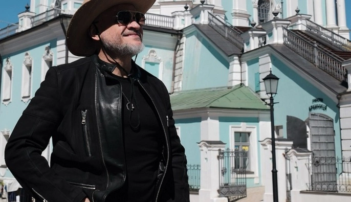 "Цей день настав!": Ектор Хіменес-Браво показав себе після пластичної операції