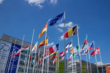 Нидерланды хотят возобновить в ЕС дискуссию о передаче Украине замороженных активов РФ — Politico