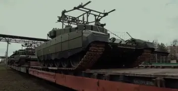 До армії РФ надійшли нові танки, серед них Т-90М