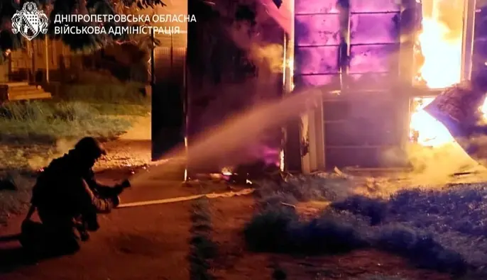 РФ завдала дронового удару по Дніпропетровщині: є постраждала дитина