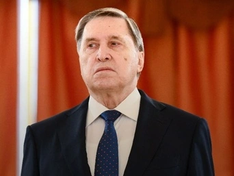 Ушаков: Переговори стоятимуть на місці, поки Україна не виведе війська з Донбасу