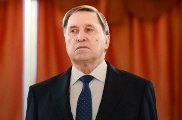 Ушаков: Переговоры будут стоять на месте, пока Украина не выведет войска из Донбасса
