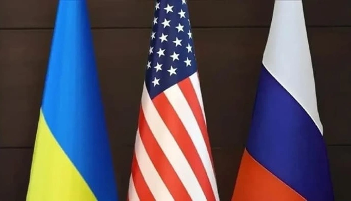 Москва намагається змінити формат переговорів щодо завершення війни України - експерт