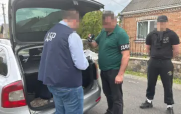 ДБР викрило схему допомоги мобілізованим у втечі з військових частин 