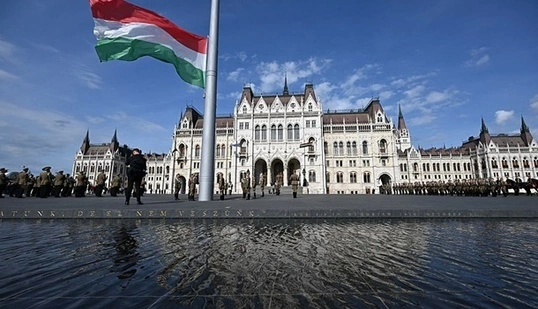 Угорська влада може переглянути закон Орбана про ЛГБТ+